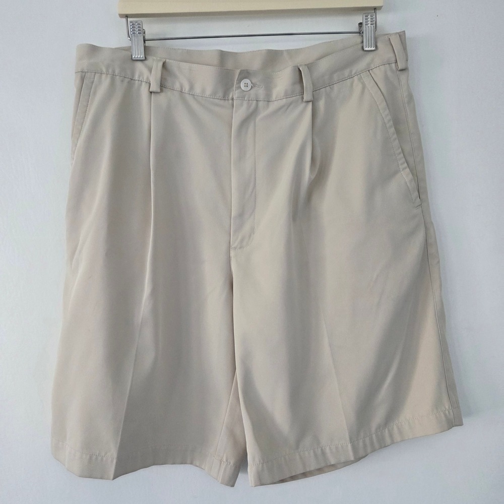 Nike Golf Shorts Men's 36 Khaki Fit Dry‎ Polyester Pleated Front Pockets